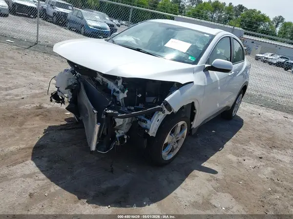 3CZRU6H30NM770839 2022 HONDA HR-V - Image 2