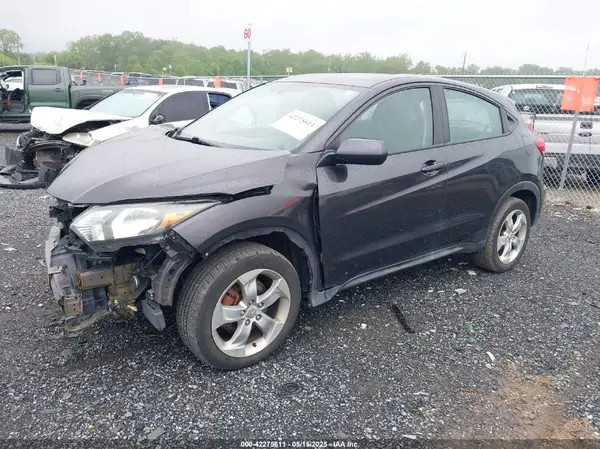 3CZRU6H31GM721751 2016 HONDA HR-V - Image 2
