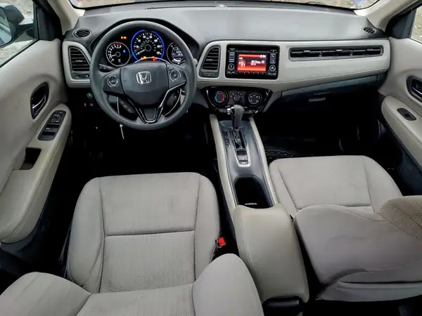 3CZRU6H31GM723015 2016 HONDA HR-V - Image 8