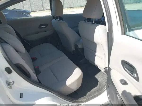3CZRU6H31GM726853 2016 HONDA HR-V - Image 8