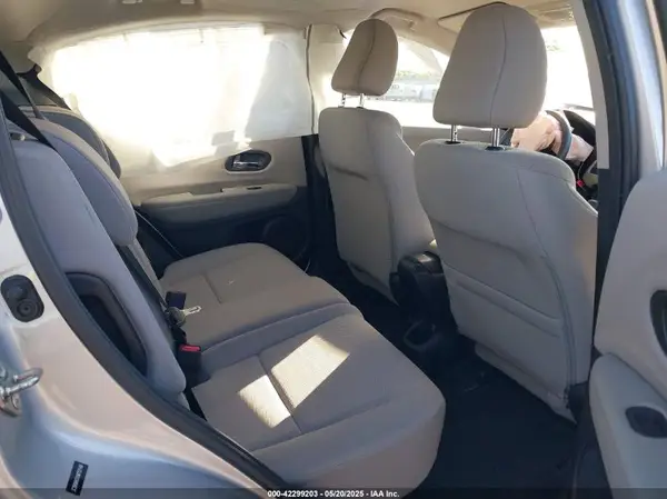 3CZRU6H31GM752188 2016 HONDA HR-V - Image 8