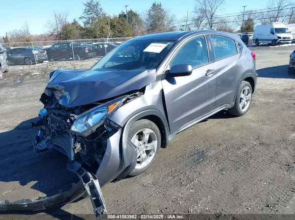 3CZRU6H31HG701063 2017 HONDA HR-V - Image 2