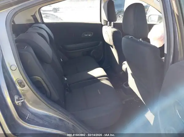 3CZRU6H31HG701063 2017 HONDA HR-V - Image 8