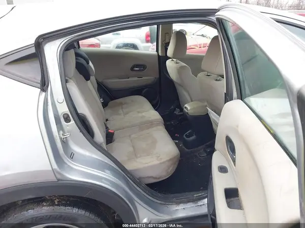 3CZRU6H31HG701998 2017 HONDA HR-V - Image 8