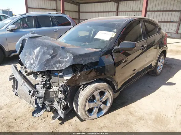 3CZRU6H31HG703301 2017 HONDA HR-V - Image 2