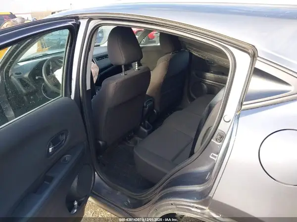 3CZRU6H31HG708420 2017 HONDA HR-V - Image 8