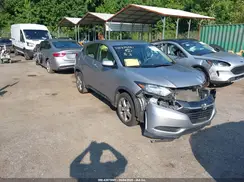 3CZRU6H31JG700212 2018 HONDA HR-V