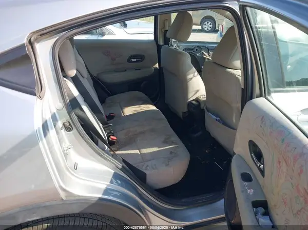 3CZRU6H31JG700212 2018 HONDA HR-V - Image 8