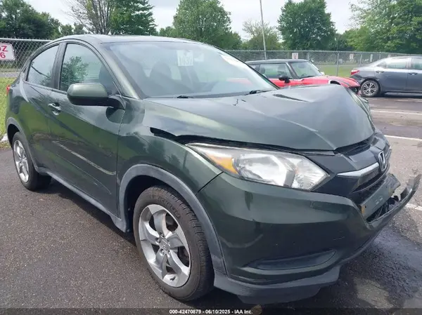 3CZRU6H31JG714367 2018 HONDA HR-V - Image 1