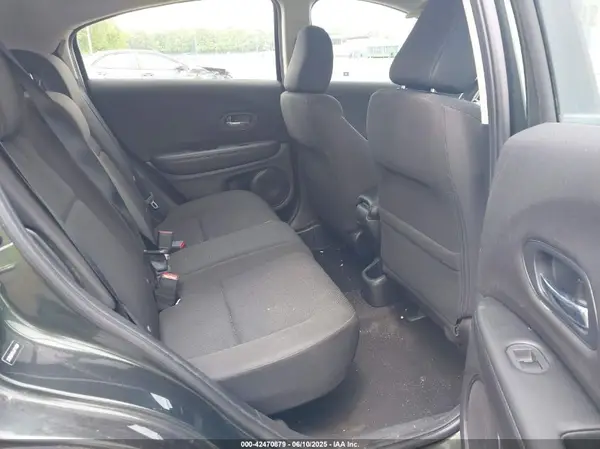 3CZRU6H31JG714367 2018 HONDA HR-V - Image 8