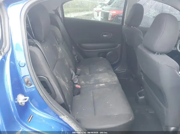 3CZRU6H31JG714675 2018 HONDA HR-V - Image 8
