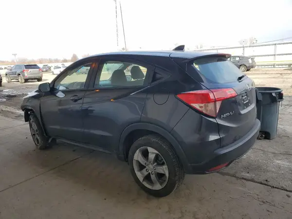 3CZRU6H31JG715292 2018 HONDA HR-V - Image 2