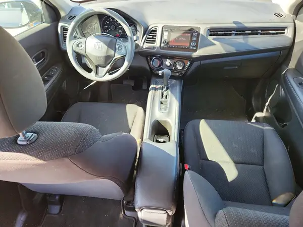 3CZRU6H31JG719052 2018 HONDA HR-V - Image 8