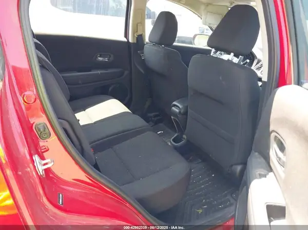 3CZRU6H31JG723604 2018 HONDA HR-V - Image 8