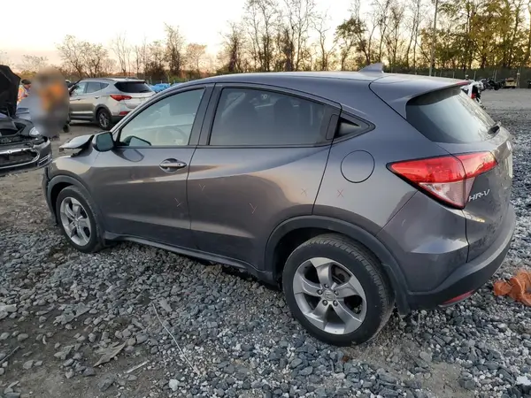 3CZRU6H31JG724090 2018 HONDA HR-V - Image 2