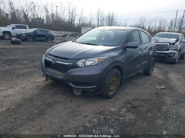 3CZRU6H31JM103479 2018 HONDA HR-V - Image 2