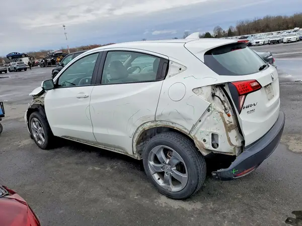 3CZRU6H31JM704245 2018 HONDA HR-V - Image 2