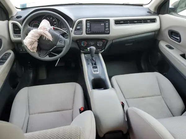 3CZRU6H31JM714208 2018 HONDA HR-V - Image 8