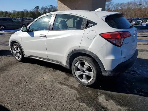 3CZRU6H31JM721918 2018 HONDA HR-V - Image 2