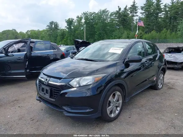 3CZRU6H31JM726326 2018 HONDA HR-V - Image 2