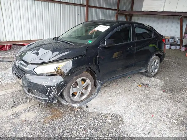 3CZRU6H31JM731252 2018 HONDA HR-V - Image 2