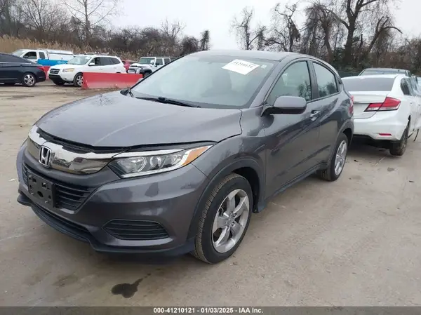 3CZRU6H31KG701572 2019 HONDA HR-V - Image 2