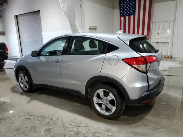 3CZRU6H31KG701846 2019 HONDA HR-V - Image 2