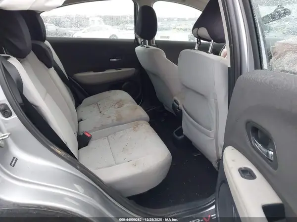 3CZRU6H31KG704214 2019 HONDA HR-V - Image 8