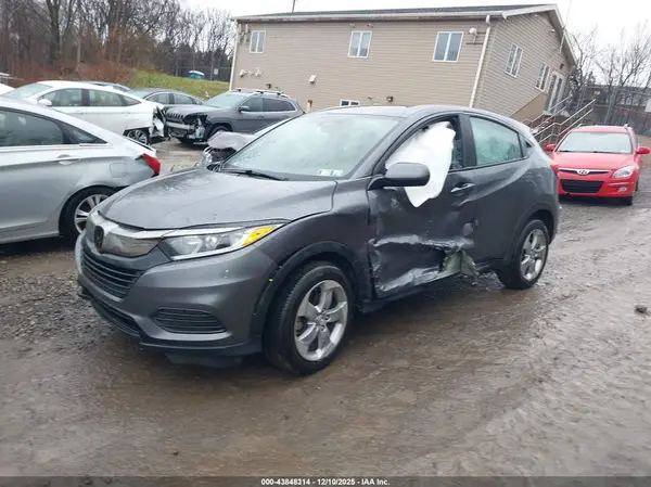 3CZRU6H31KG710031 2019 HONDA HR-V - Image 2