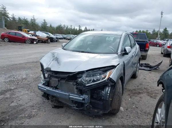 3CZRU6H31KG711826 2019 HONDA HR-V - Image 2