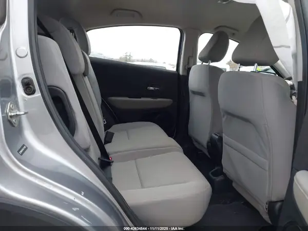 3CZRU6H31KG711826 2019 HONDA HR-V - Image 8