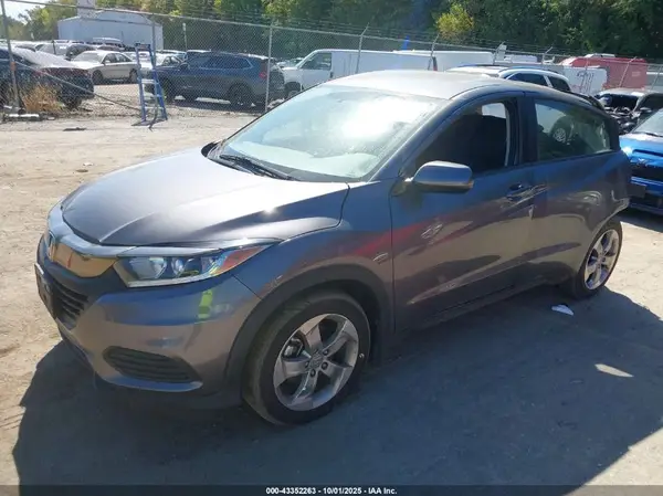 3CZRU6H31KG712863 2019 HONDA HR-V - Image 2