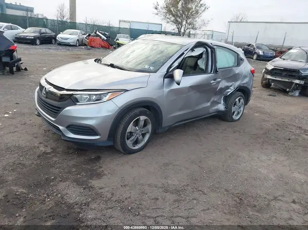 3CZRU6H31KG713950 2019 HONDA HR-V - Image 2