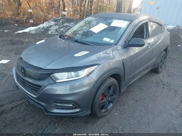 3CZRU6H31KG715701 2019 HONDA HR-V - Image 2