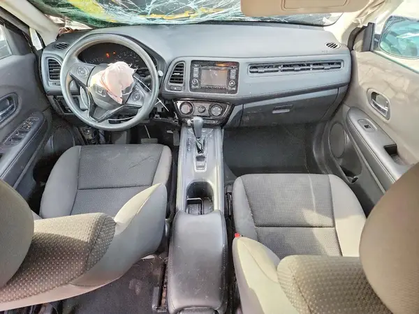 3CZRU6H31KG719196 2019 HONDA HR-V - Image 8