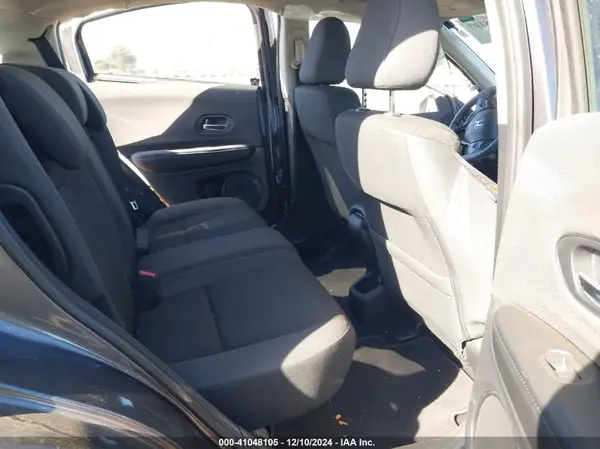 3CZRU6H31KG725063 2019 HONDA HR-V - Image 8
