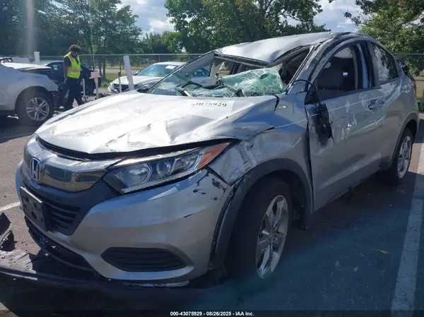 3CZRU6H31KG725497 2019 HONDA HR-V - Image 2