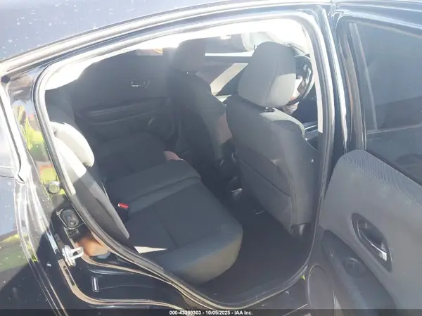 3CZRU6H31KG726505 2019 HONDA HR-V - Image 8