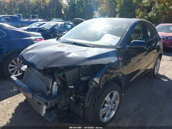3CZRU6H31KG727086 2019 HONDA HR-V - Image 2