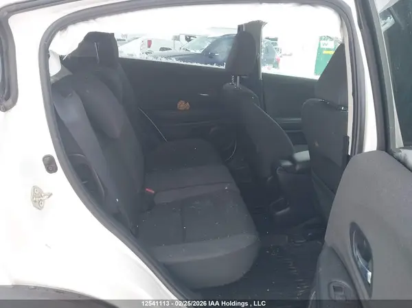 3CZRU6H31KM110241 2019 HONDA HR-V - Image 8
