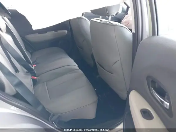3CZRU6H31KM707700 2019 HONDA HR-V - Image 8