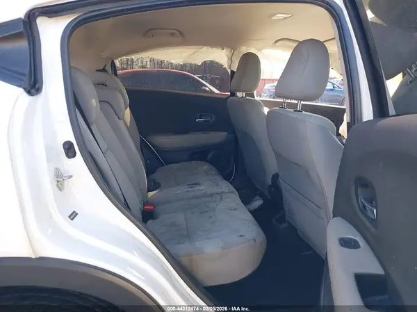 3CZRU6H31KM740776 2019 HONDA HR-V - Image 8
