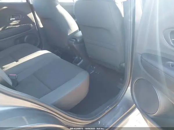 3CZRU6H31LG701055 2020 HONDA HR-V - Image 8