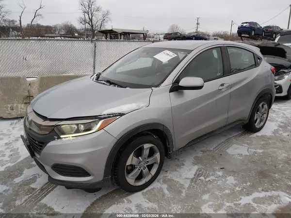3CZRU6H31LG703324 2020 HONDA HR-V - Image 2