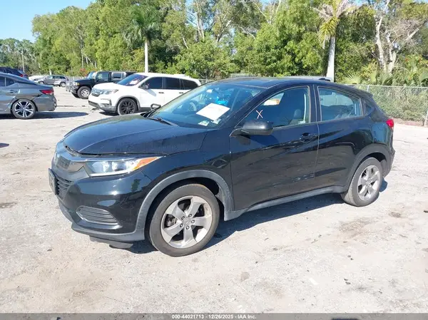3CZRU6H31LM710923 2020 HONDA HR-V - Image 2