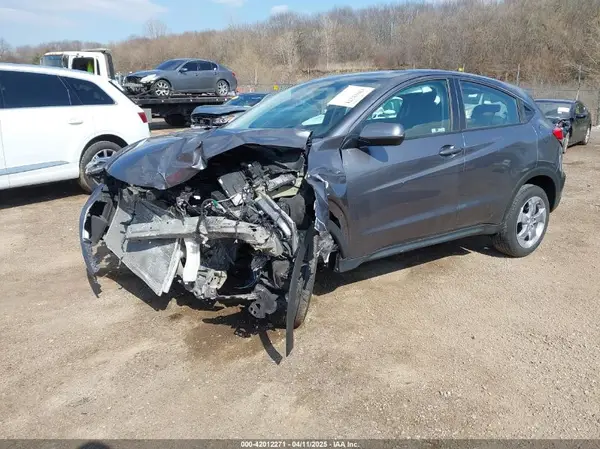 3CZRU6H31MM703097 2021 HONDA HR-V - Image 2