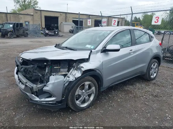 3CZRU6H31MM703150 2021 HONDA HR-V - Image 2