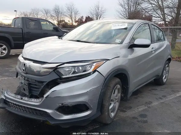 3CZRU6H31MM707621 2021 HONDA HR-V - Image 2