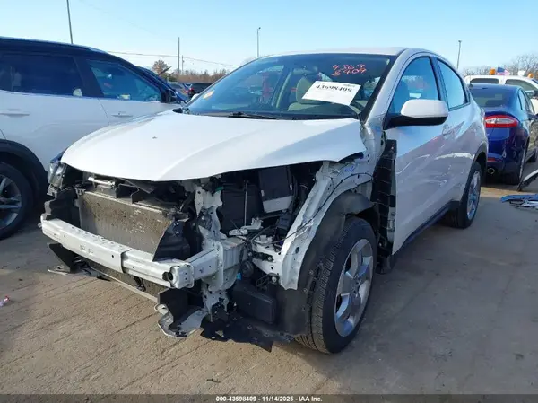 3CZRU6H31MM710907 2021 HONDA HR-V - Image 2
