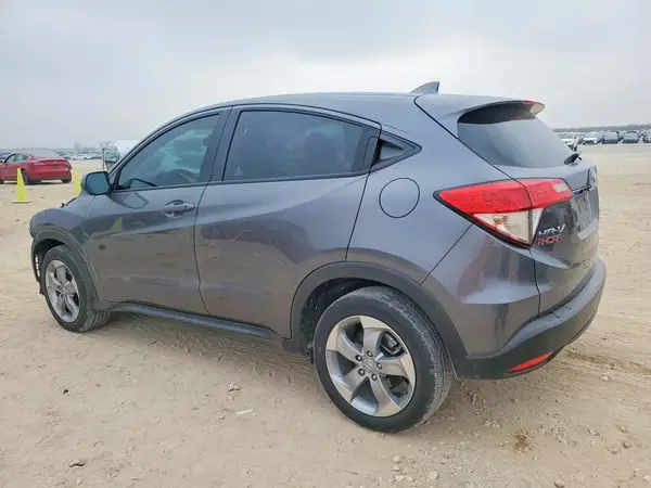3CZRU6H31MM718490 2021 HONDA HR-V - Image 2